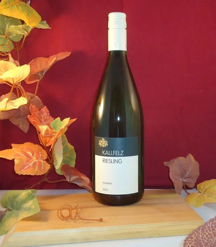 2023 Kallfelz Riesling trocken 1L