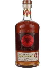 Bacardi 8 Anos | Mooie donkere rum van Bacardi online kopen | Drankgigant.nl | Drankgigant.nl