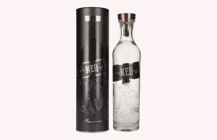 Facundo NEO Silver Rum 40% Vol. 0,7l in Geschenkbox