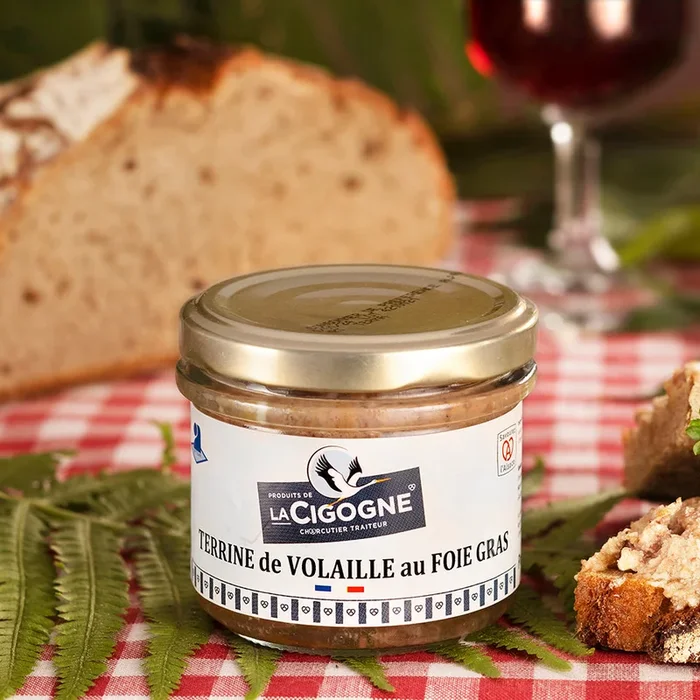 Geflügelterrine mit Entenleber | Terrine von Produits de la Cigogne