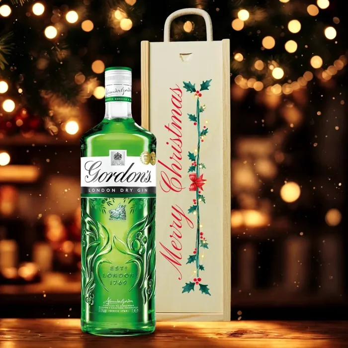 Merry Christmas Gordon’s Original Dry Gin in Gift Set – (70cl)