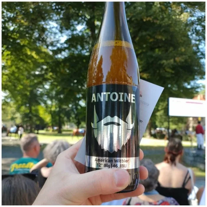MUSTACHE ANTOINE American Witbier