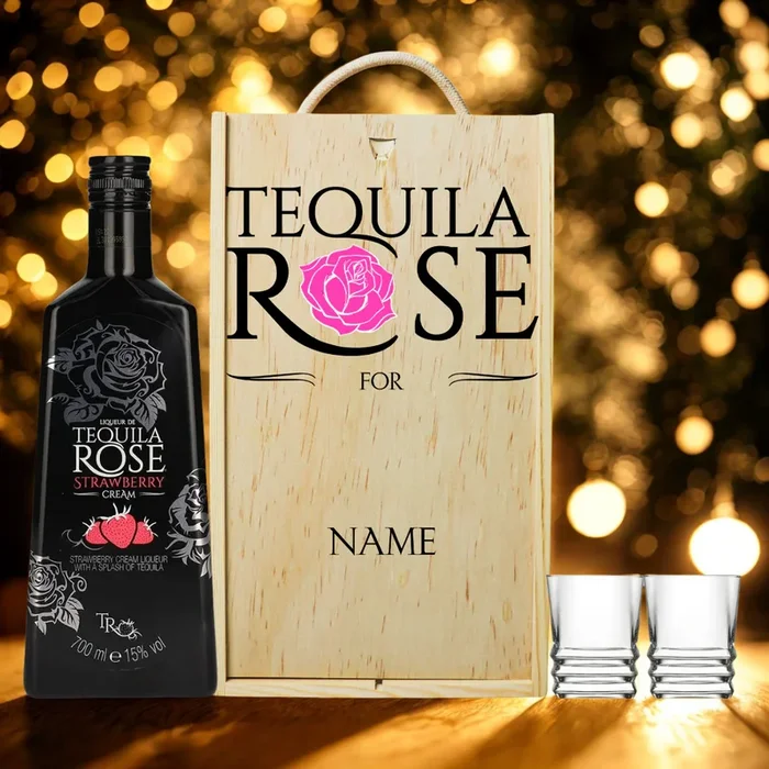 Personalised Tequila Rose Strawberry Liqueur Gift Set with Shot Glasses – 70cl