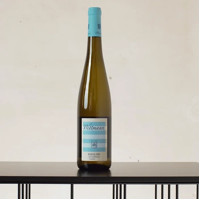 Riesling vom Kalkstein Qualitätswein trocken 2024 – Weingut Wittmann – 0,75