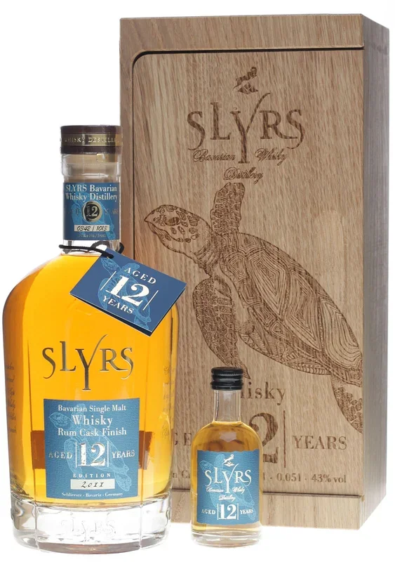 Slyrs Single Malt Whisky 12 Jahre Rum Cask Finish in Holzkiste mit 0,75 Liter und 43 % Vol.