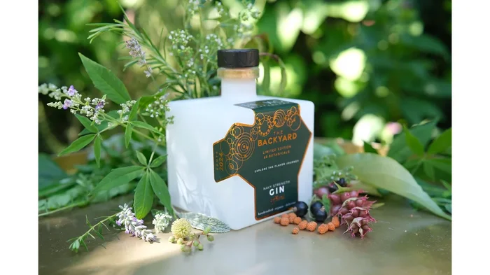 SNOWO Distillers THE BACKYARD 2024 Navy Strength Gin – Limited Edition