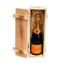 Veuve Clicquot Champagner Brut in HK geflammt