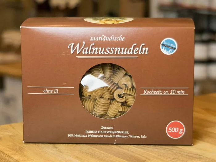 Walnuss-Nudeln