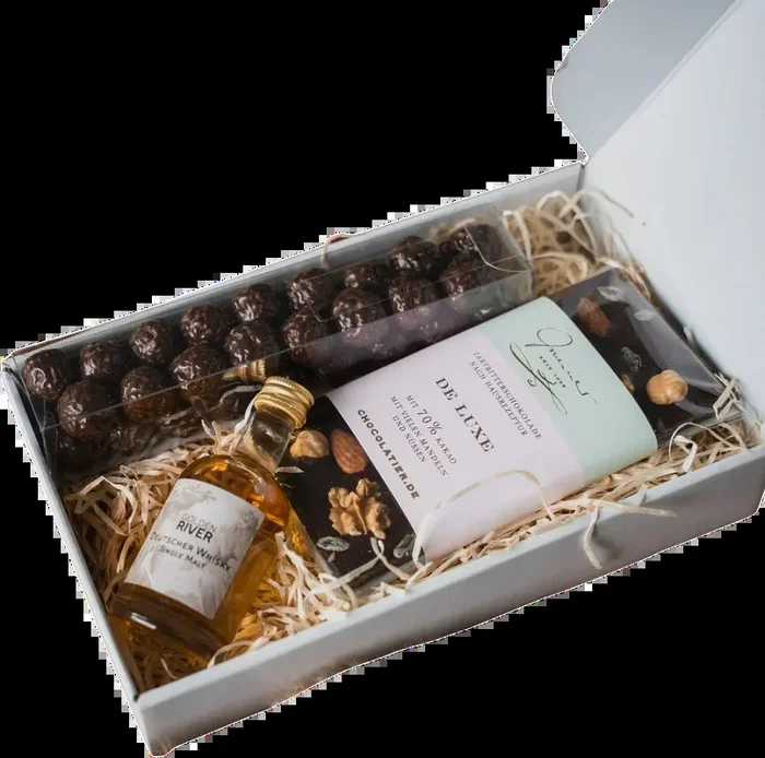 Whisky gift set small (1x whisky + 1x chocolate balls with whisky + 1x dark chocolate)